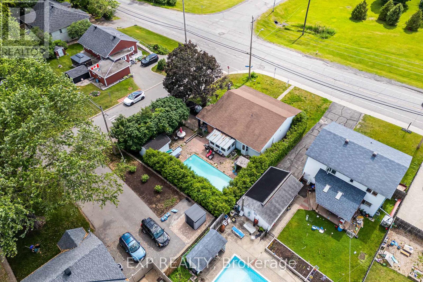 789 BLAIR ROAD E - 30