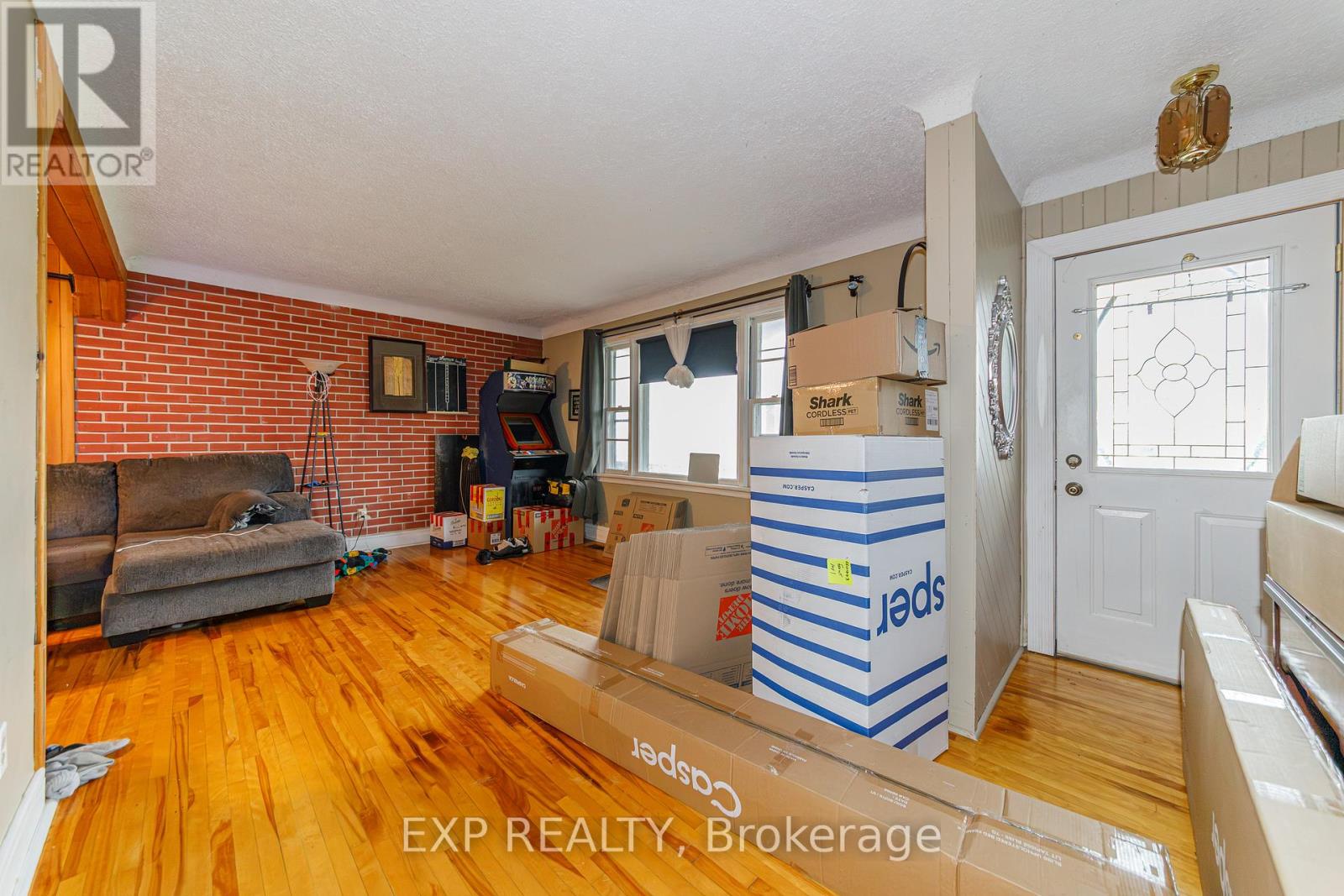 789 BLAIR ROAD E - 4