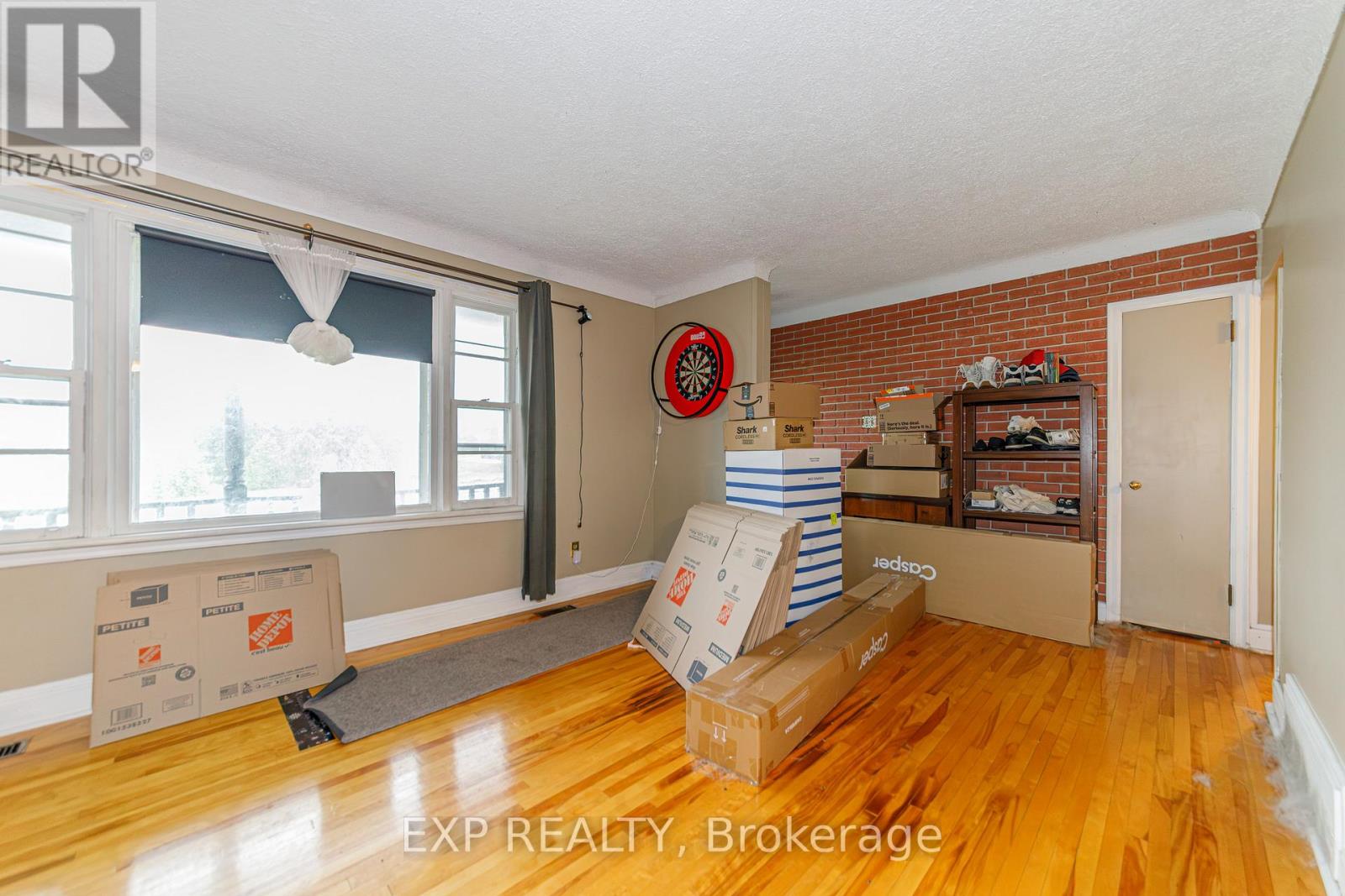 789 BLAIR ROAD E - 6