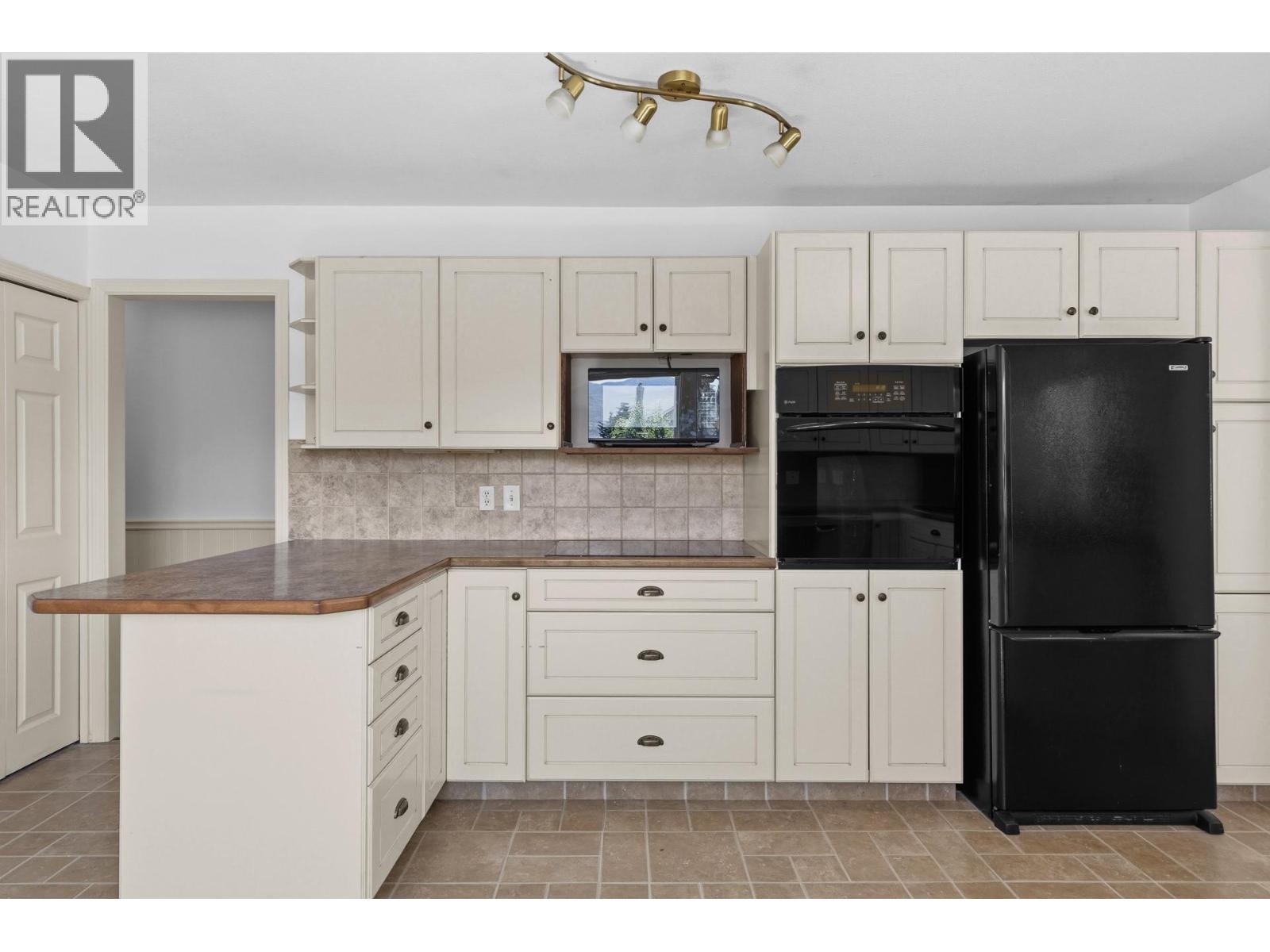 3980 Milford Road - 12