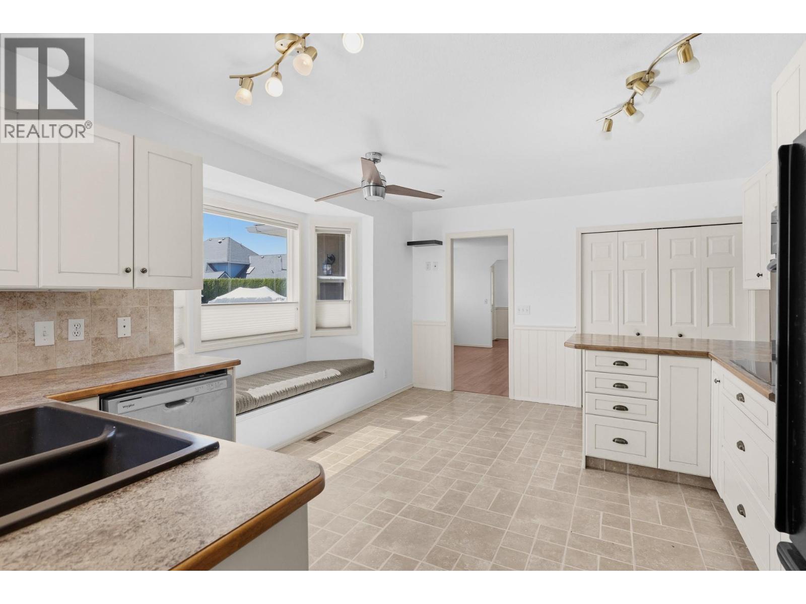 3980 Milford Road - 9