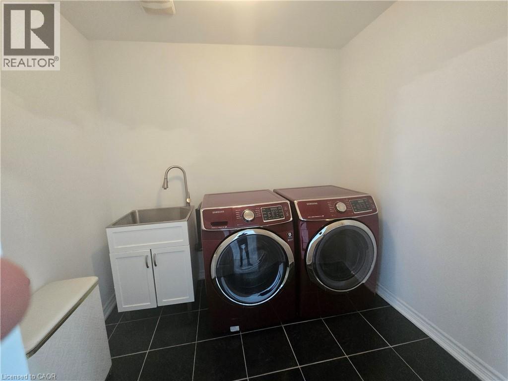 175 GOLD PARK Gate - 18