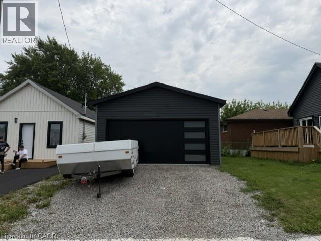 1239 DUNSMURE Road - 3