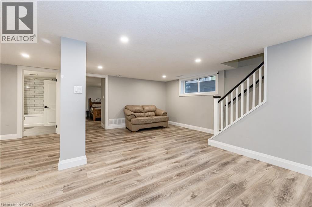 49 CAIT Avenue Unit# LOWER — photo 3