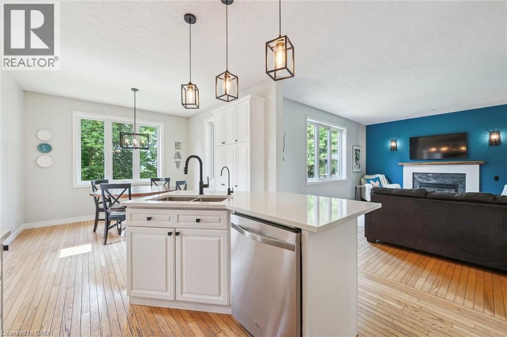538 SANDBANKS Crescent - 10