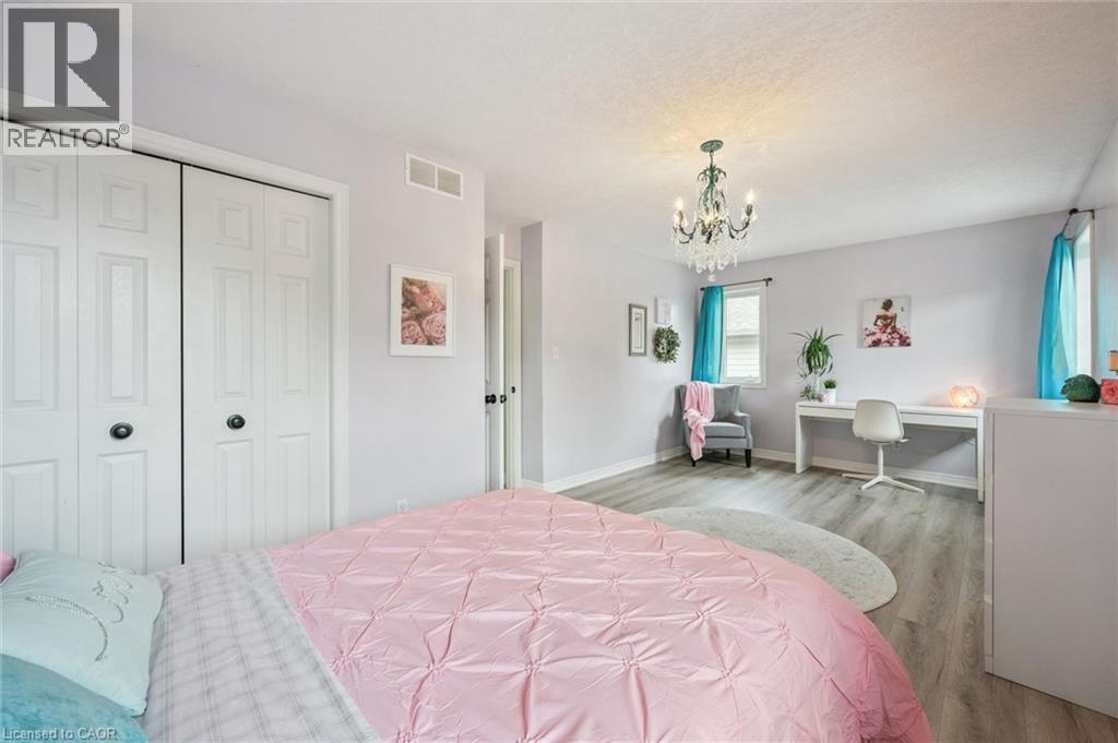 538 SANDBANKS Crescent - Image 25