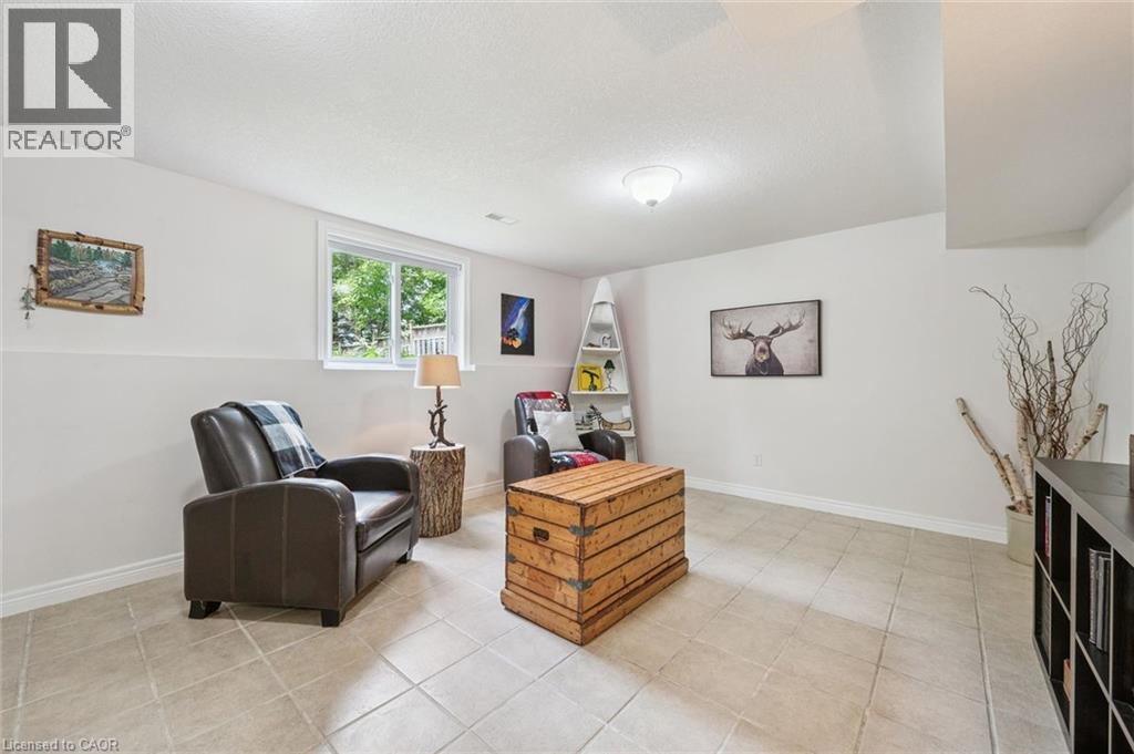 538 SANDBANKS Crescent - 28