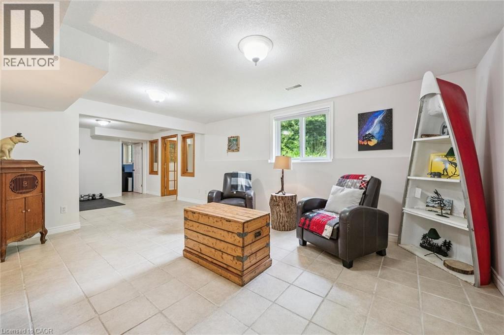 538 SANDBANKS Crescent - 29