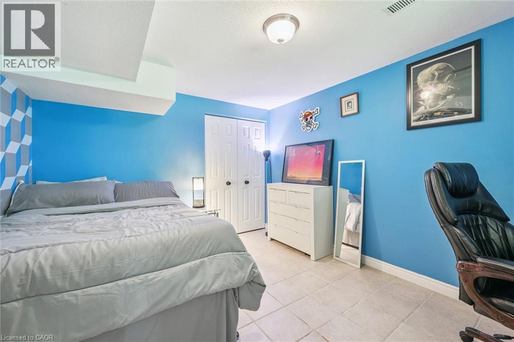 538 SANDBANKS Crescent - Image 31