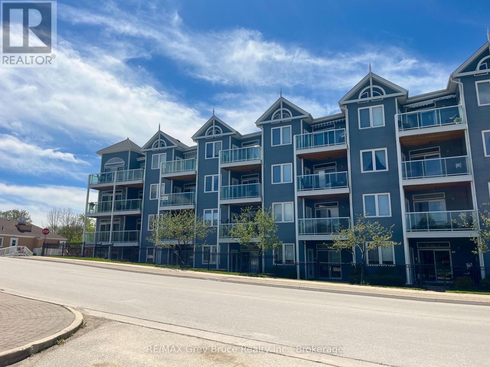 #308 34 BAYFIELD STREET - 1