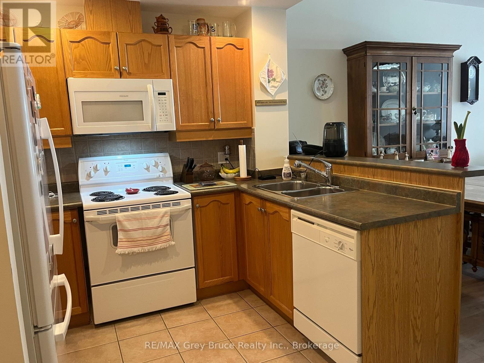 #308 34 BAYFIELD STREET - 16