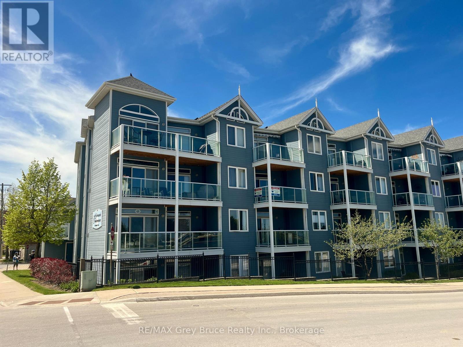 #308 34 BAYFIELD STREET - 26