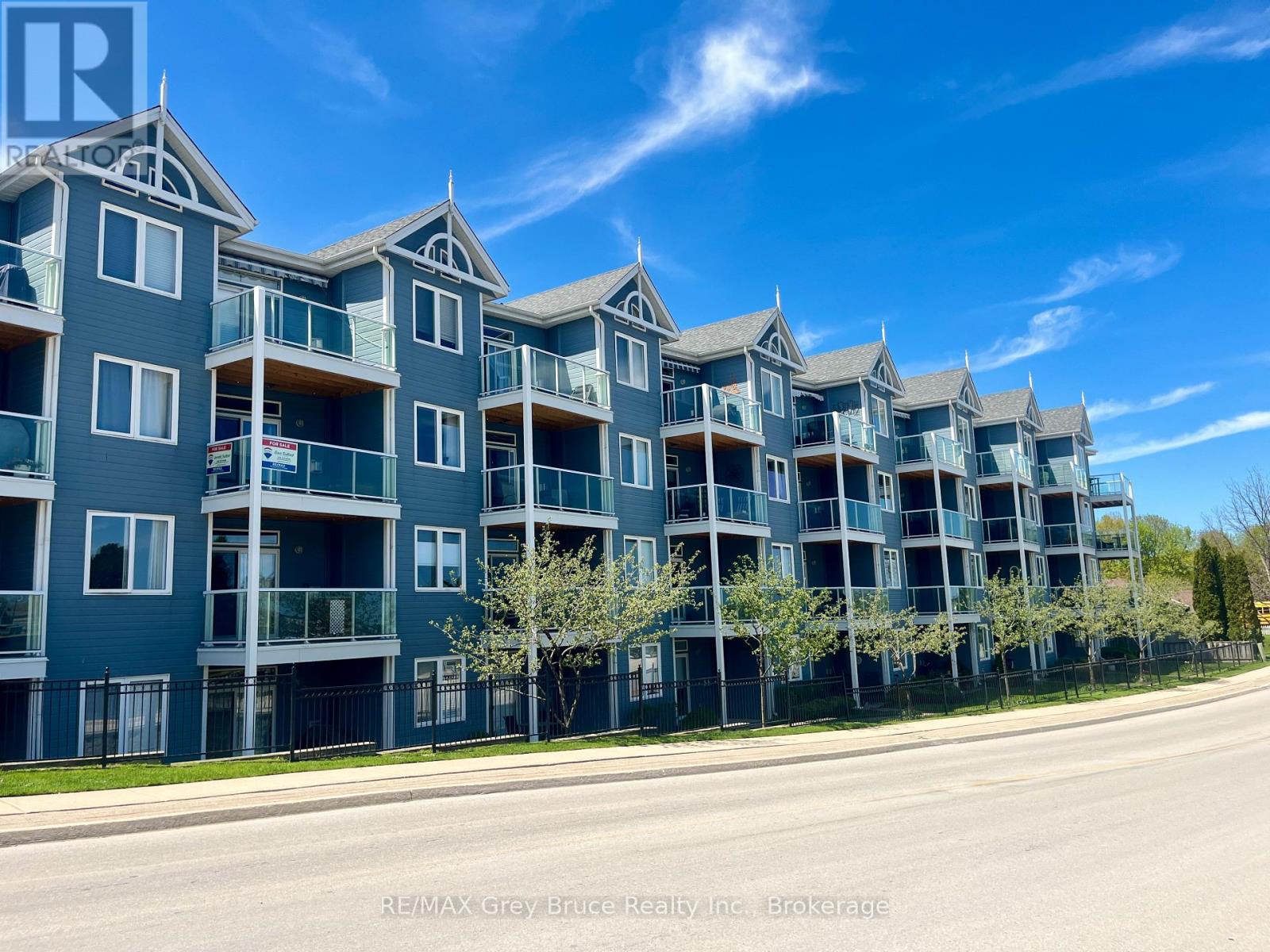 #308 34 BAYFIELD STREET - 3