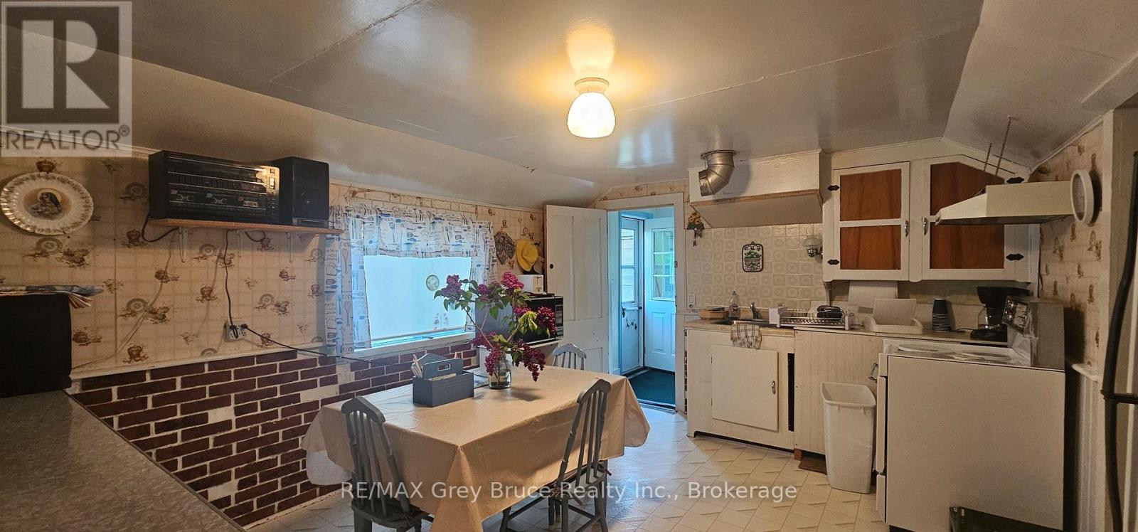 19 MILL STREET - 14