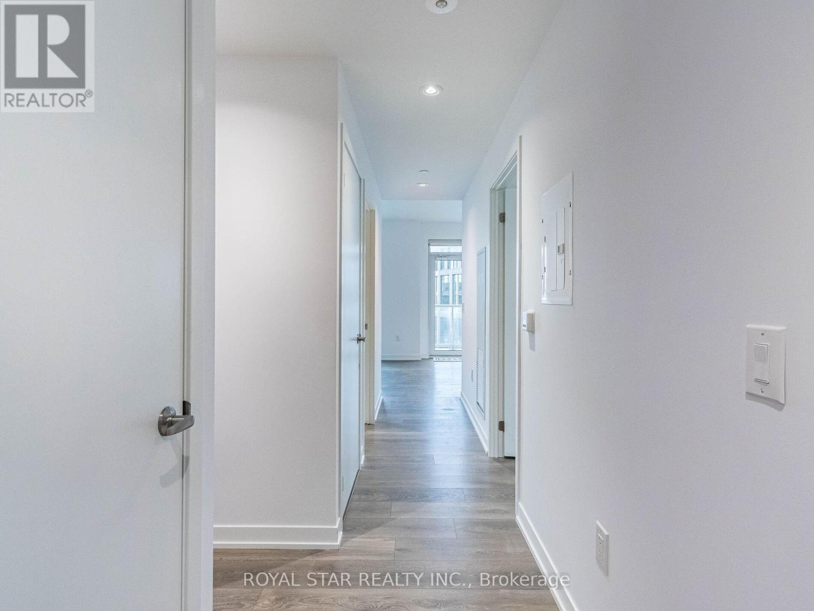 #1305 20 RICHARDSON STREET - 25