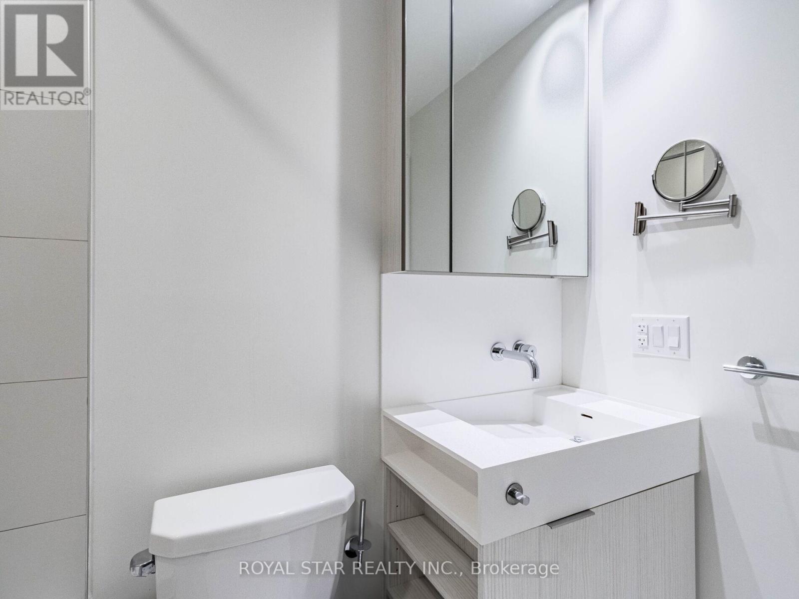 #1305 20 RICHARDSON STREET - 27