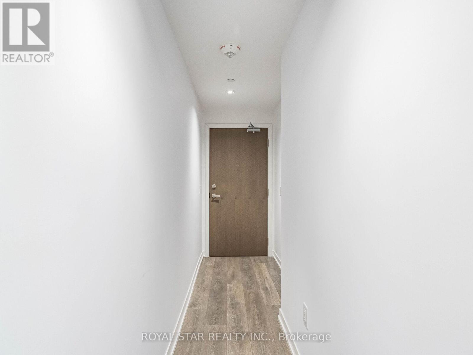 #1305 20 RICHARDSON STREET - 34