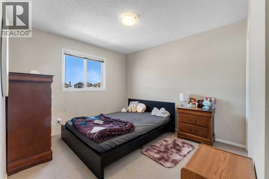 149 Saddlecrest Green NE - 40