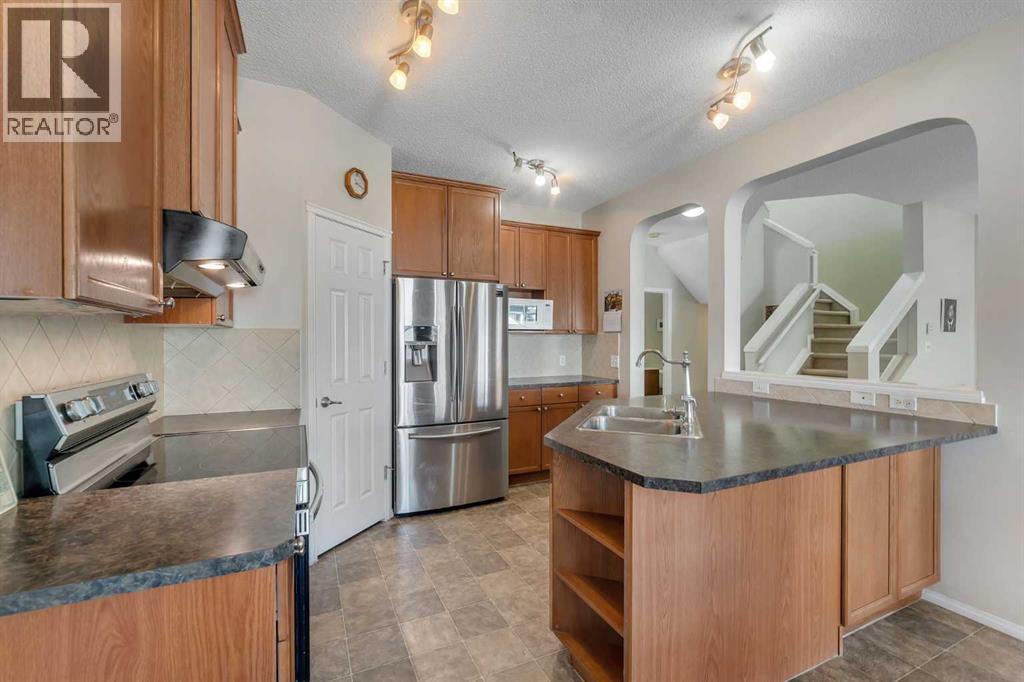 149 Saddlecrest Green NE - 21