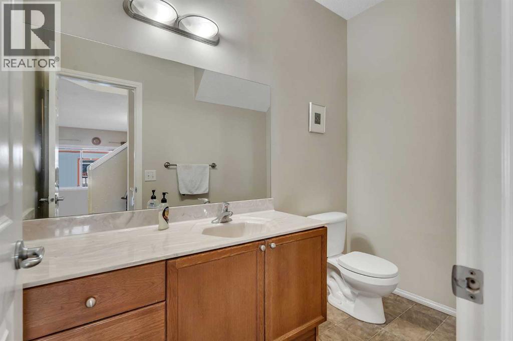 149 Saddlecrest Green NE - 27