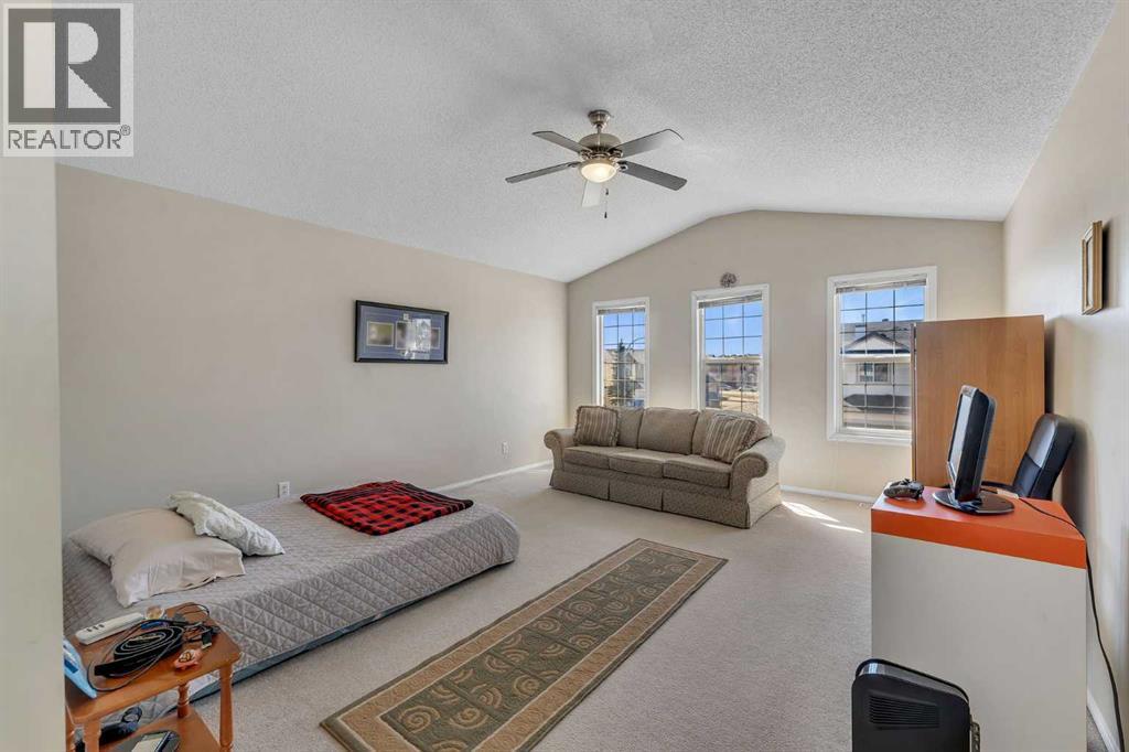 149 Saddlecrest Green NE - 30