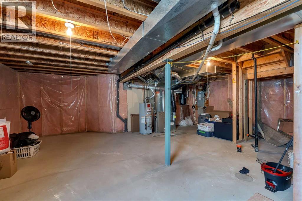 149 Saddlecrest Green NE - 41