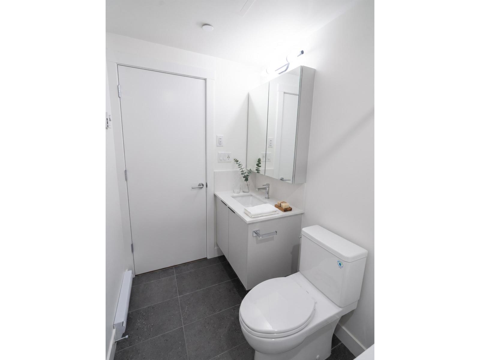 203 7728 119A STREET, Delta