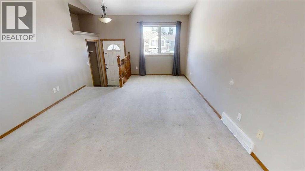 42 Mt Backus Crescent W - 5