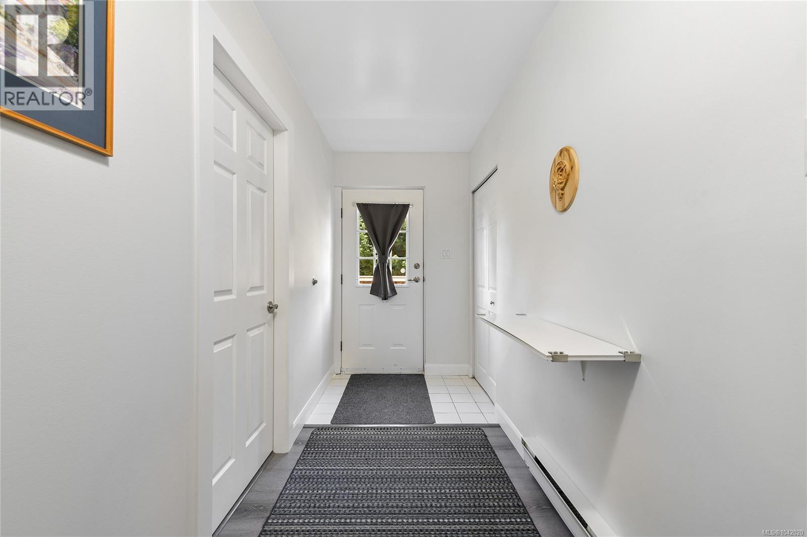 786 Cameo St, Saanich