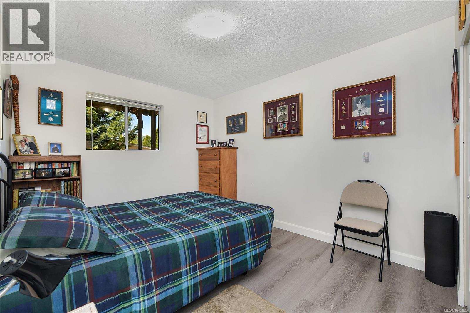 786 Cameo St, Saanich