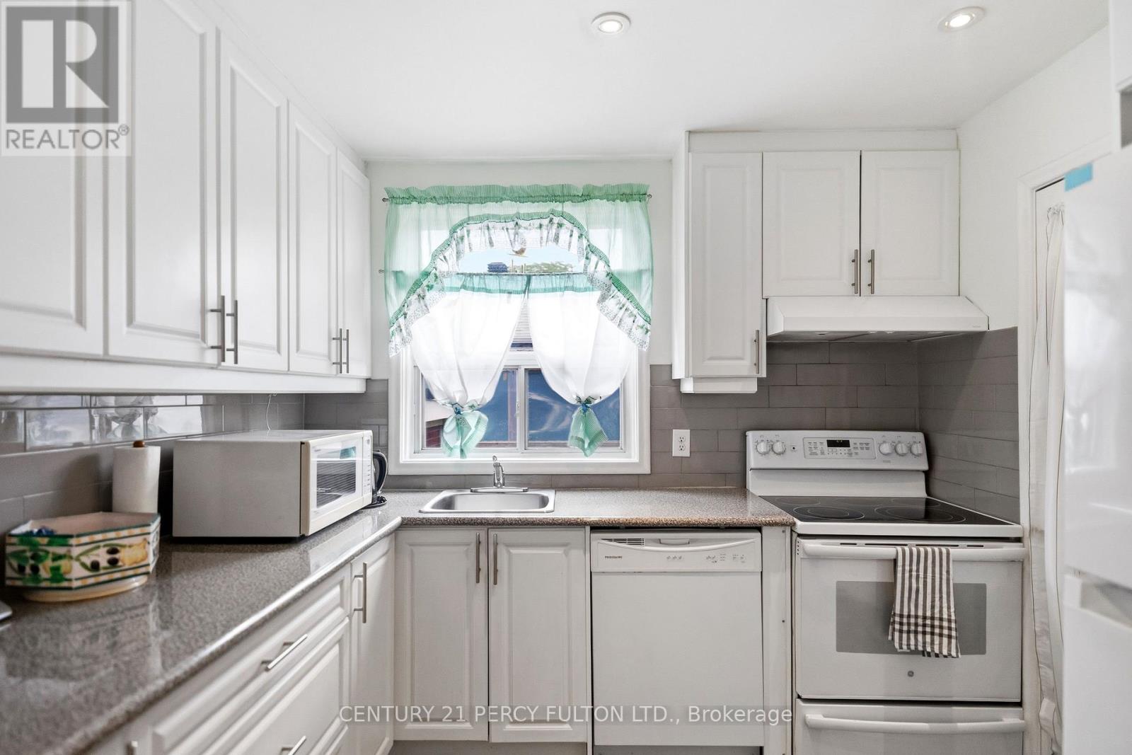 1101 WARDEN AVENUE - Image 10