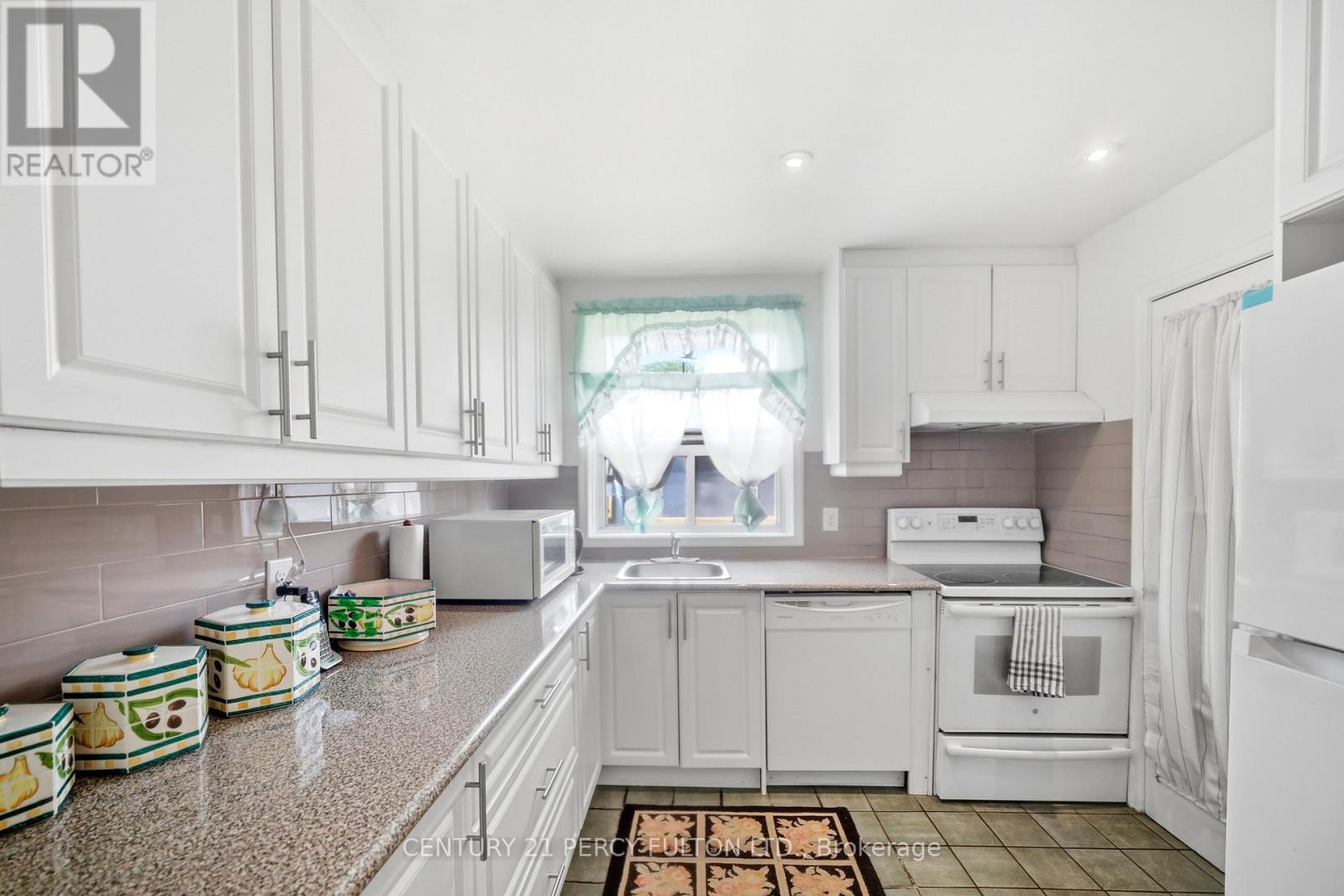 1101 WARDEN AVENUE - Image 11