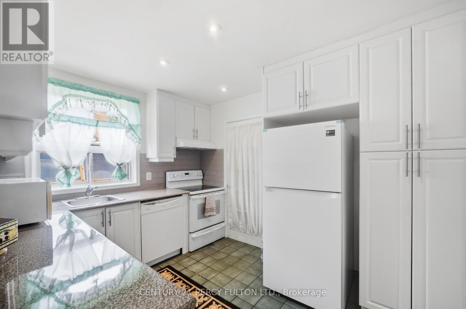 1101 WARDEN AVENUE - Image 12