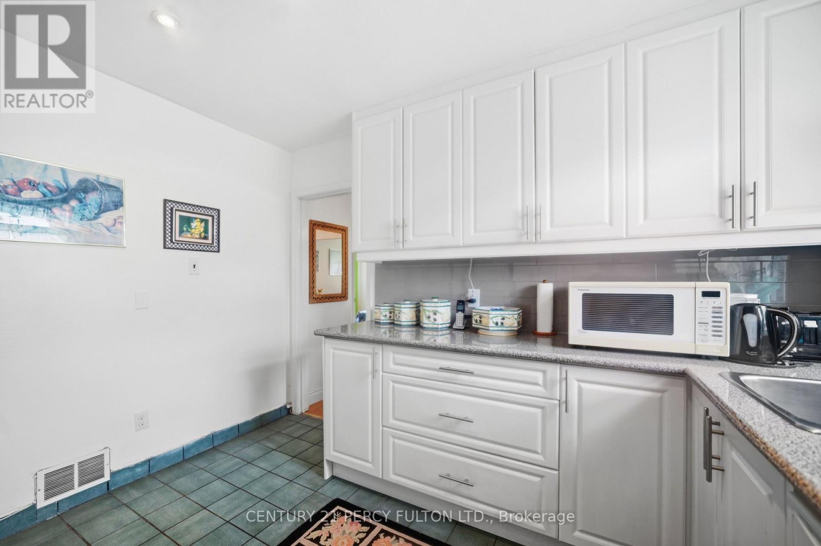 1101 WARDEN AVENUE - Image 13