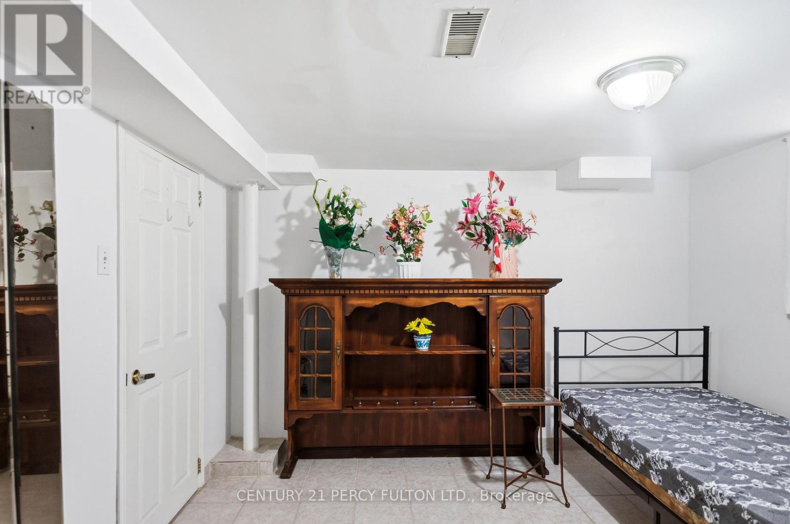 1101 WARDEN AVENUE - Image 24
