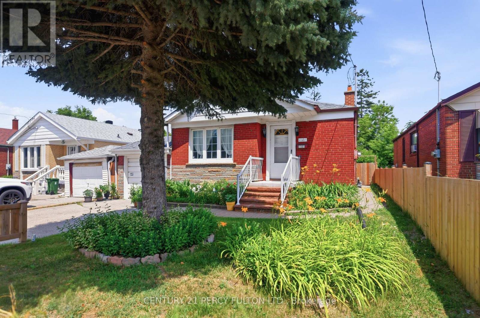1101 Warden Ave - exterior