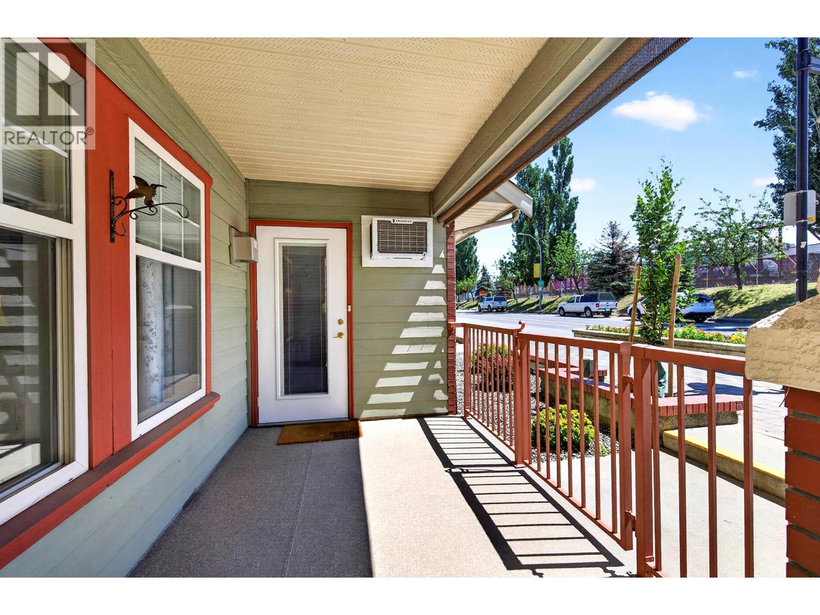 #102 510 Lorne Street - Image 27