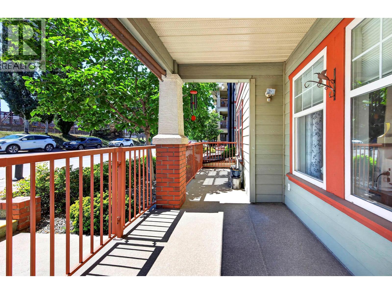 #102 510 Lorne Street - 26