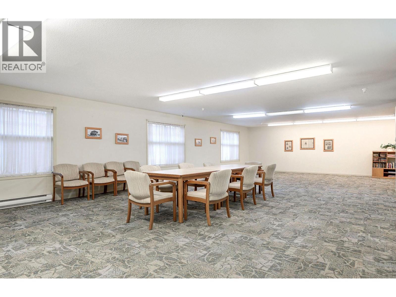 #102 510 Lorne Street - 37