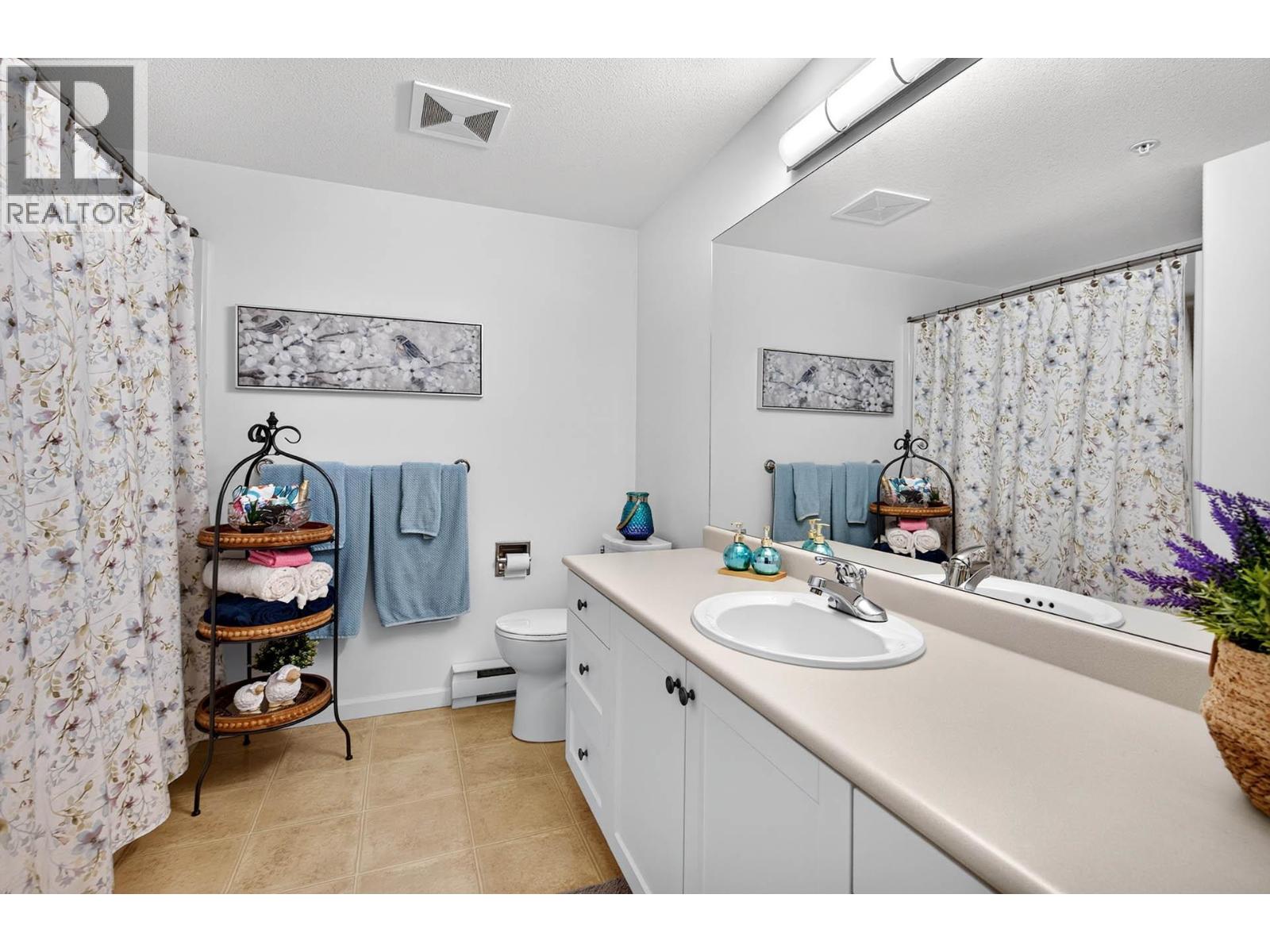 #102 510 Lorne Street - Image 23