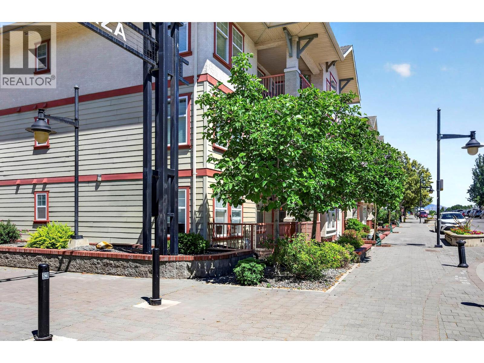#102 510 Lorne Street - Image 33