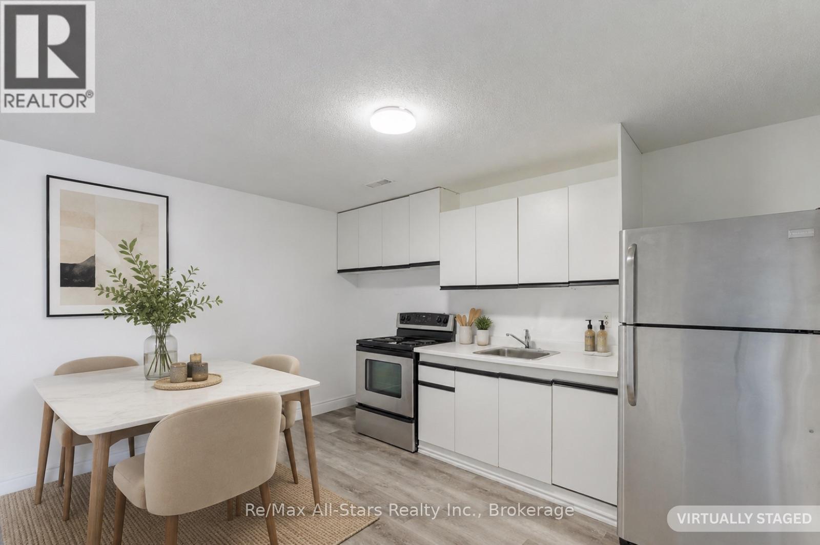 32 ST GEORGE STREET - 26