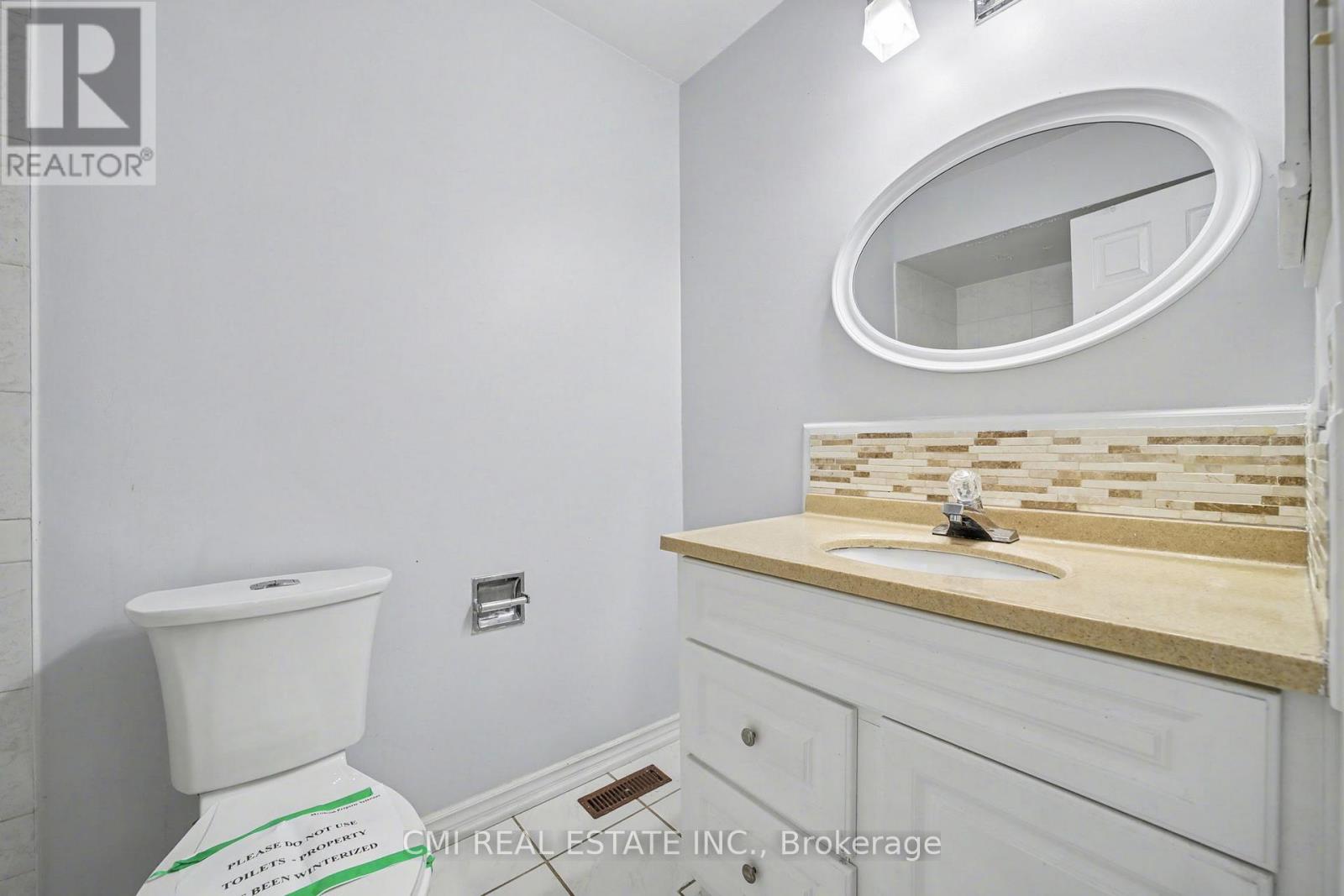 993 LUCERNE CRESCENT - 19