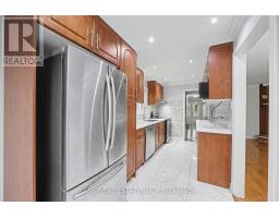 993 Lucerne Crescent, Mississauga, ON L5C3X6 Photo 10