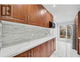 993 Lucerne Crescent, Mississauga, ON L5C3X6 Photo 12