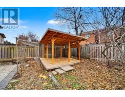 993 Lucerne Crescent, Mississauga, ON L5C3X6 Photo 38