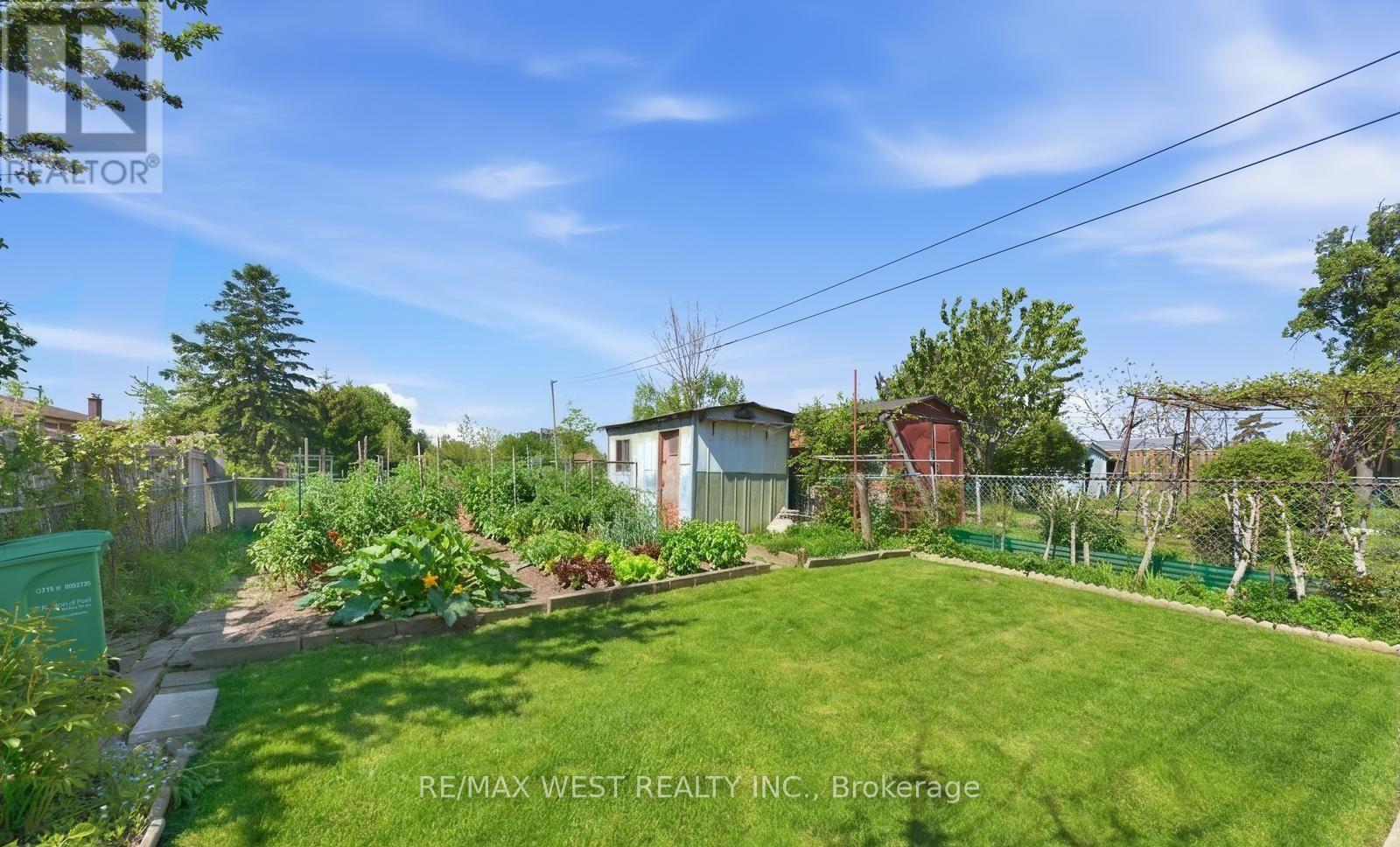7066 MAGIC COURT - 36