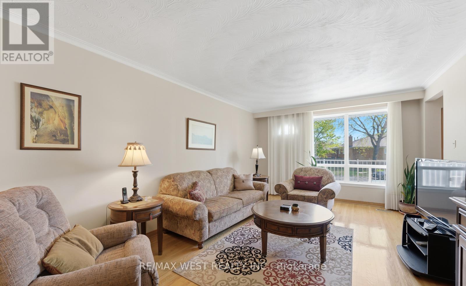 7066 MAGIC COURT - Image 6