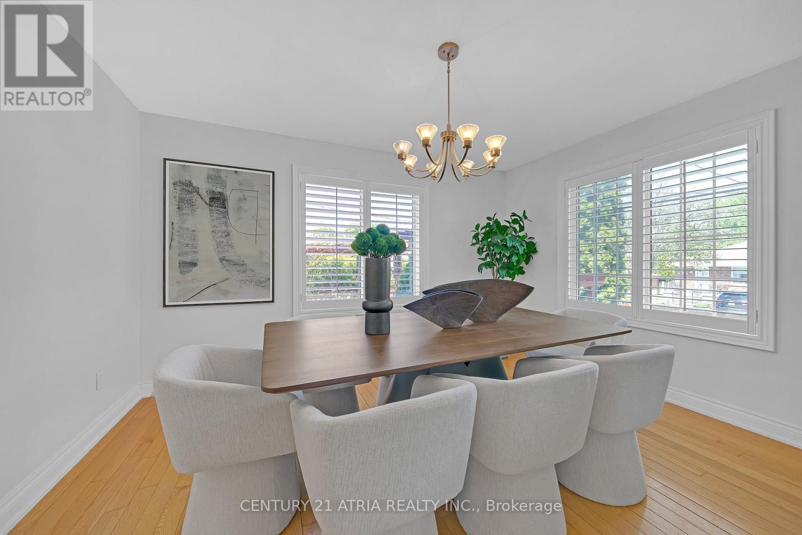 543 QUEENS DRIVE - 10