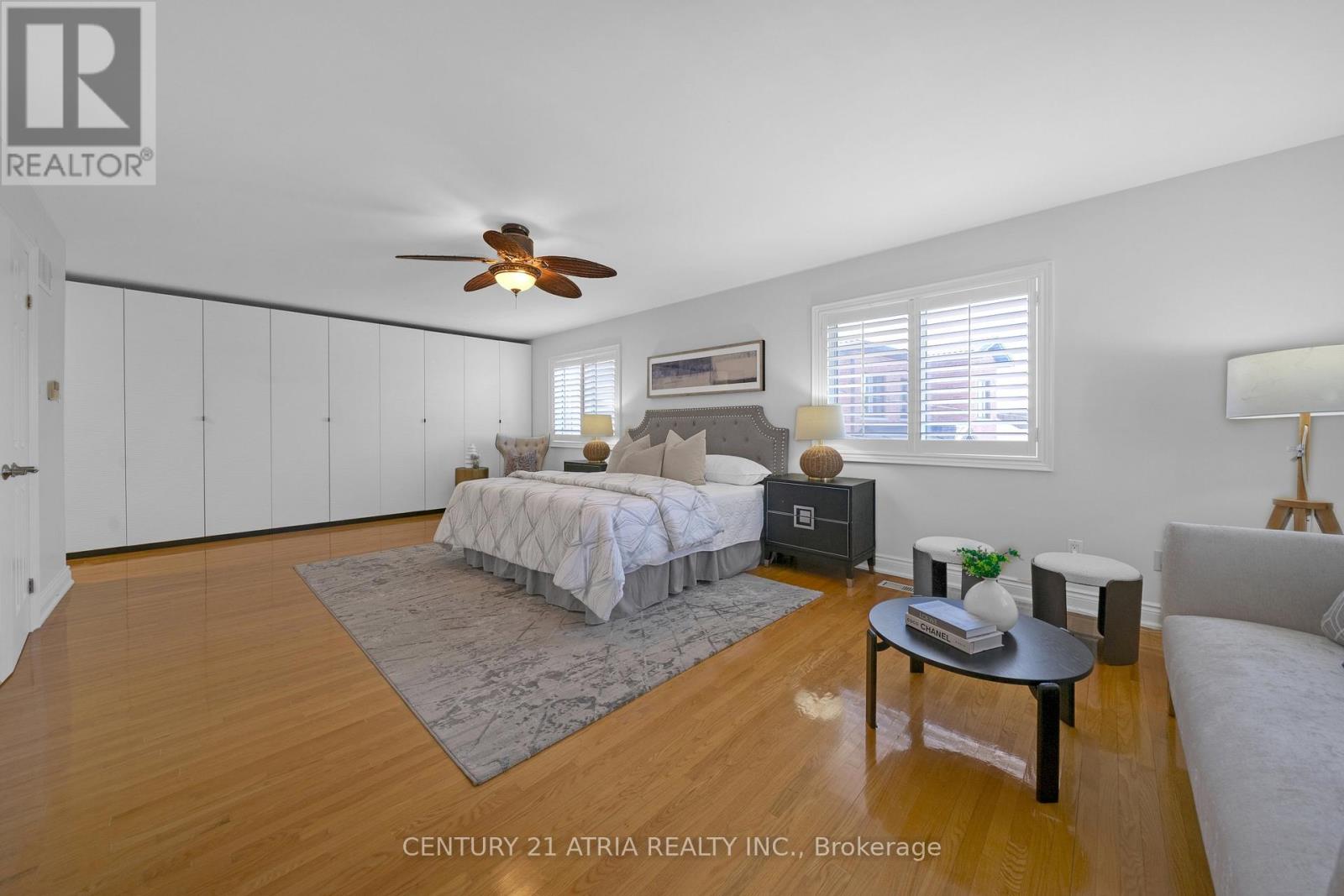 543 QUEENS DRIVE - 24